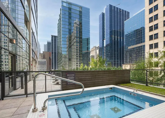 Loop 1br W Gym Pool Lounge 1 Block From L Chi-695 * Chicago