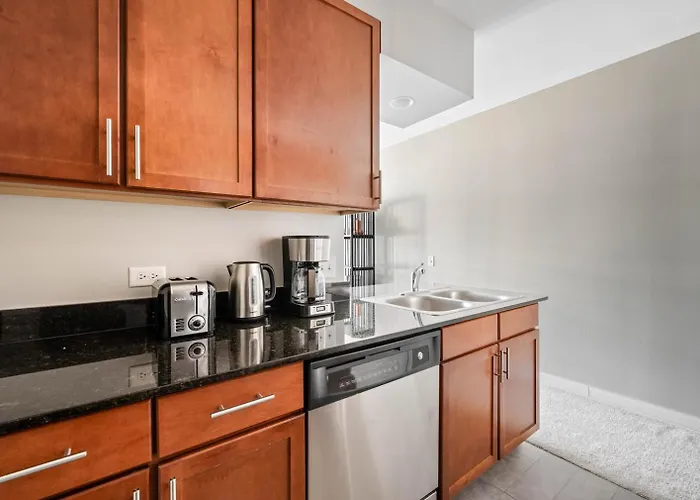 Loop 1br W Gym Pool Lounge 1 Block From L Chi-695 Apartamento Chicago