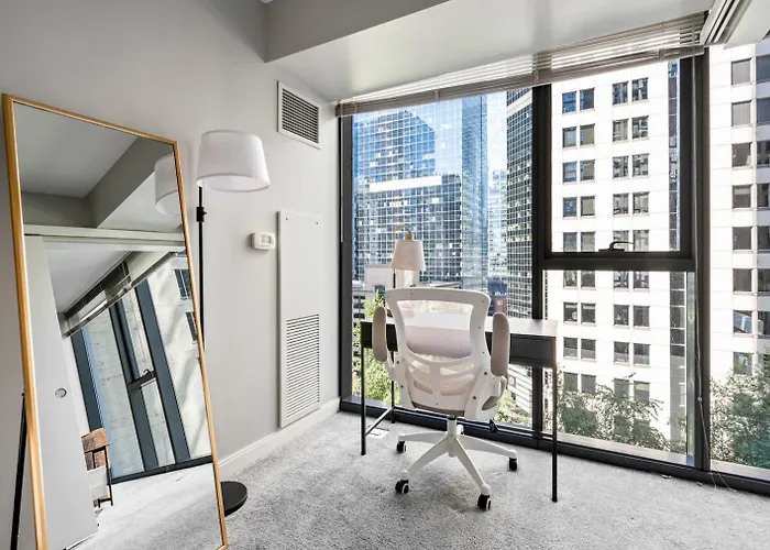 Loop 1br W Gym Pool Lounge 1 Block From L Chi-695 Chicago
