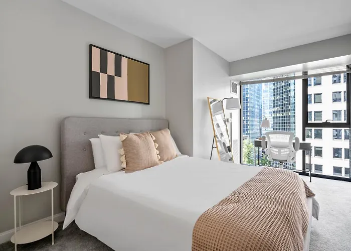Loop 1br W Gym Pool Lounge 1 Block From L Chi-695