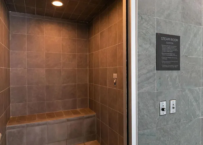 Loop 1br W Gym Pool Lounge 1 Block From L Chi-695 * Chicago